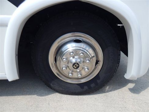 Used 2022 Ford E-350 and Econoline 350 Super Duty w/ A/C Prep Package RWD image 20