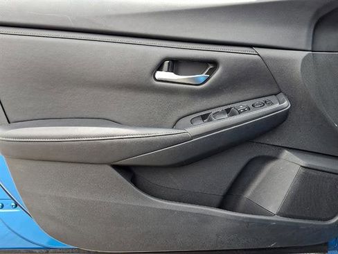 Certified 2023 Nissan Sentra SV FWD image 13