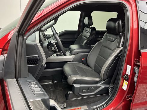Used 2019 Ford F150 Raptor w/ Equipment Group 802A Luxury AWD/4WD image 11
