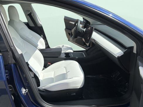 Used 2021 Tesla Model 3 Standard Range Plus RWD image 43