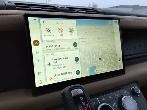 Used 2025 Land Rover Defender 110 S image 30