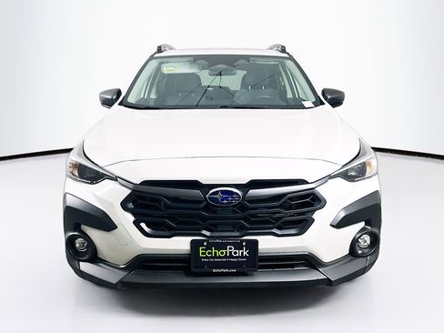 Used 2025 Subaru Crosstrek 2.0i Premium image 2