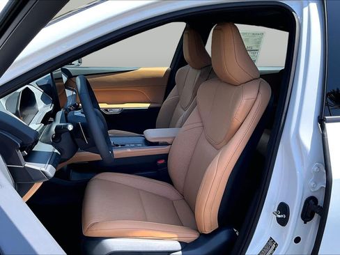 New 2026 Lexus ES 350e w/ Convenience Package FWD image 18