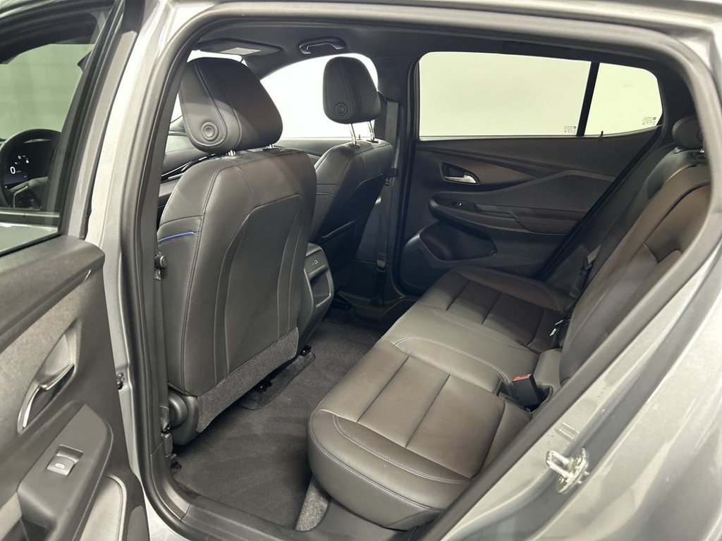 Certified 2024 Buick Envista Sport Touring FWD image 19