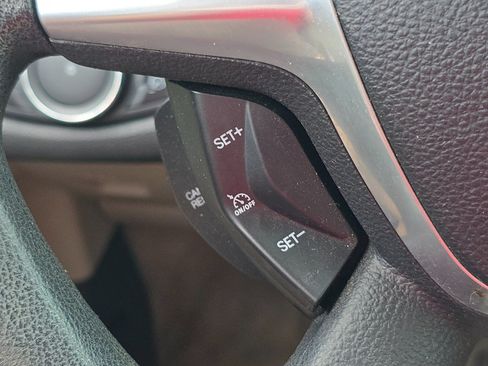 Used 2013 Ford Escape SE FWD image 22