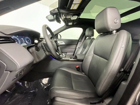 Used 2025 Land Rover Range Rover Velar Dynamic SE image 16