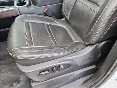 Used 2022 GMC Sierra 3500 Denali image 18