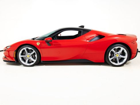 Certified 2021 Ferrari SF90 Stradale AWD/4WD image 8