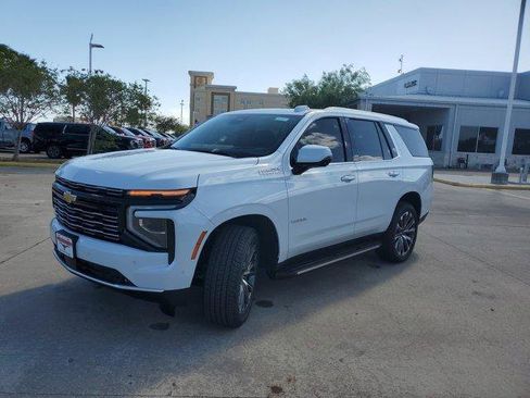 New 2026 Chevrolet Tahoe High Country w/ Sun And Tow Package AWD/4WD image 3