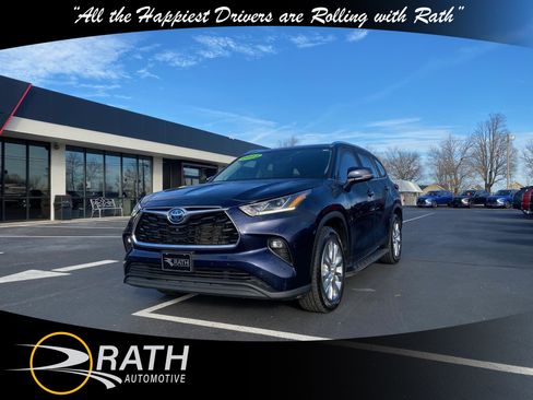 Used 2022 Toyota Highlander Limited image 4