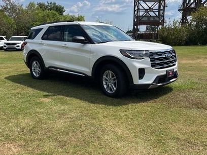 Used 2025 Ford Explorer Active