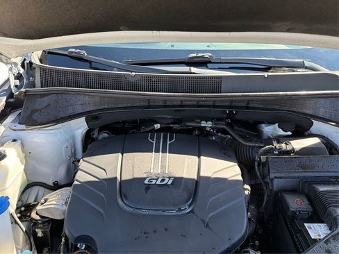 Used 2017 Kia Sorento LX V6 image 12