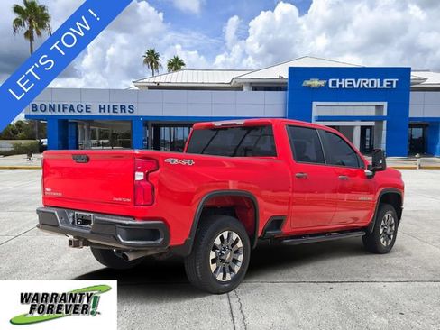 Used 2021 Chevrolet Silverado 2500 Custom w/ Custom Value Package AWD/4WD image 4