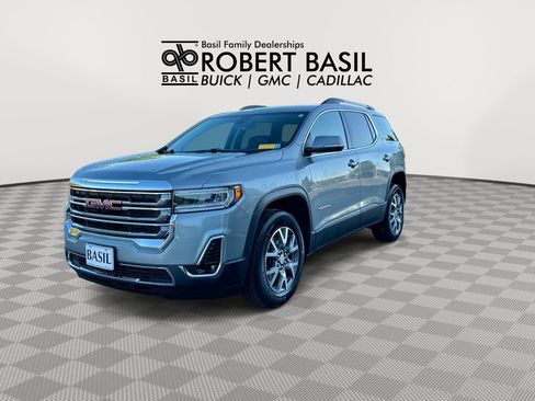 Used 2023 GMC Acadia SLT w/ Preferred Package AWD/4WD image 4