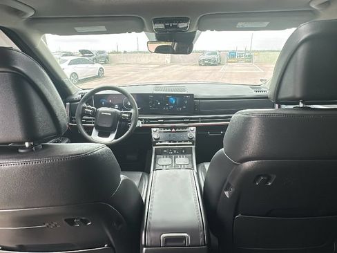 Certified 2025 Hyundai Santa Fe Limited FWD image 29