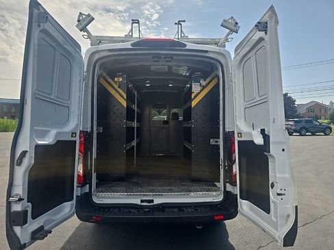 Used 2023 Ford Transit 250 Medium Roof AWD image 26