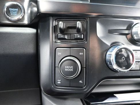 Used 2025 Ford F250 Lariat w/ Chrome Package AWD/4WD image 18