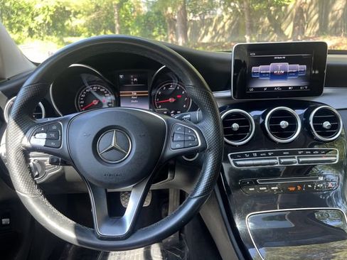 Used 2016 Mercedes-Benz C 300 4MATIC Sedan image 11