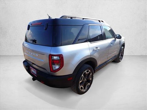 Used 2022 Ford Bronco Sport Outer Banks AWD/4WD image 4