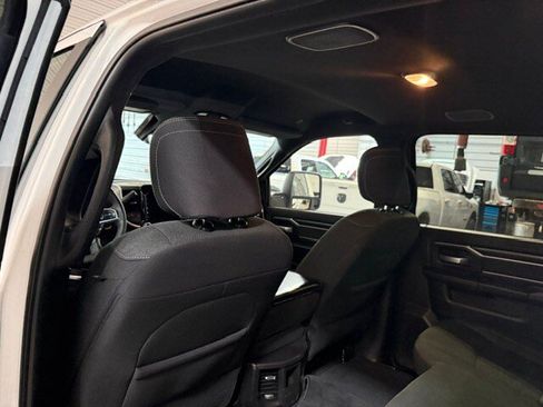 Used 2025 RAM 2500 Big Horn AWD/4WD image 34