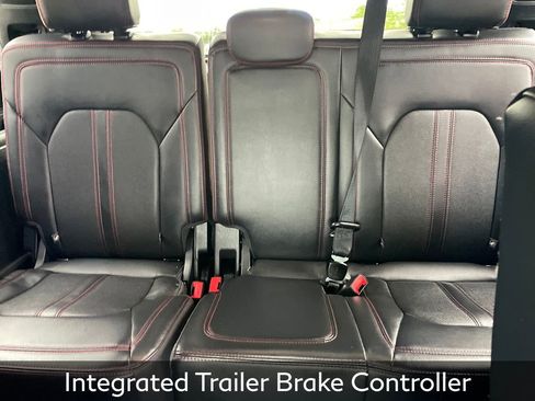 Used 2024 Ford Expedition Limited AWD/4WD image 12