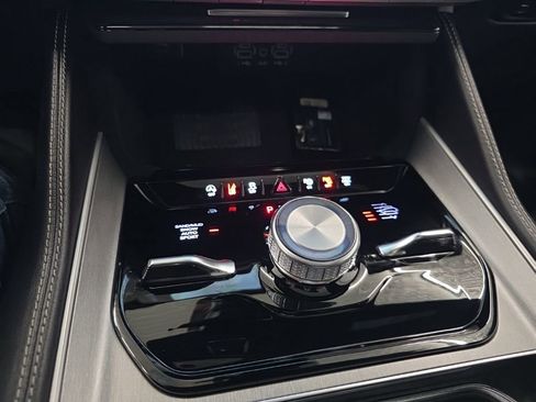 New 2026 Jeep Grand Wagoneer Limited AWD/4WD image 22