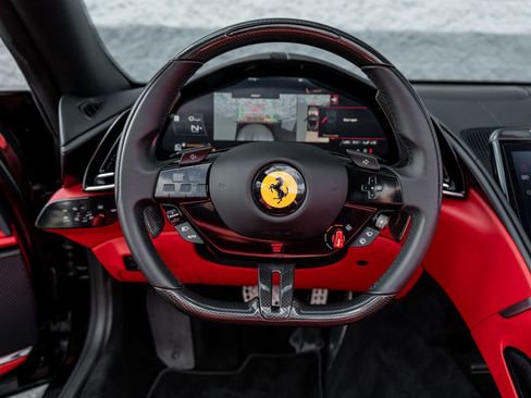 Used 2024 Ferrari Roma Spider RWD image 32