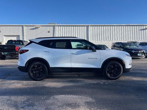 Used 2024 Chevrolet Blazer LT w/ Convenience Package image 6