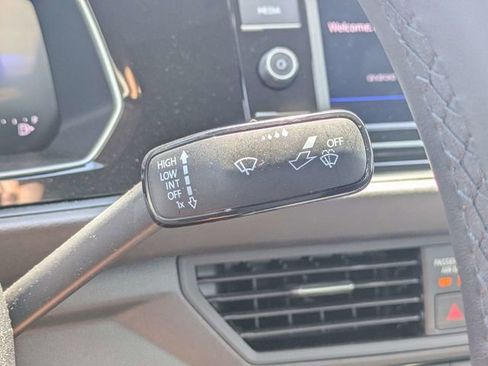 Used 2024 Volkswagen Jetta SE FWD image 26