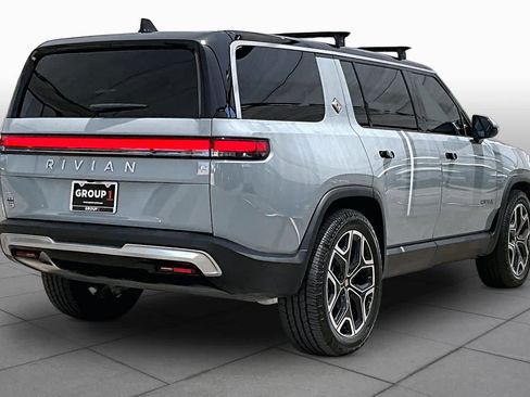 Used 2025 Rivian R1S Adventure AWD/4WD image 12