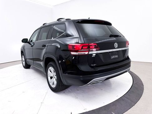 Used 2018 Volkswagen Atlas SE FWD image 2