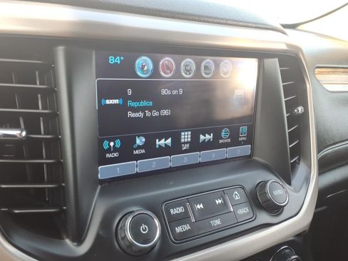 Used 2019 GMC Acadia Denali w/ Technology Package AWD/4WD image 16