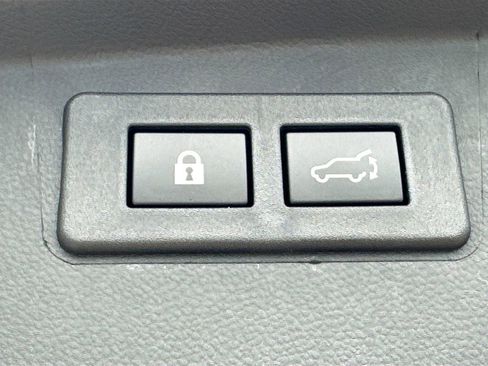 Used 2025 Subaru Outback Premium AWD/4WD image 35