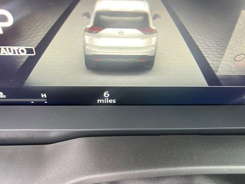 New 2026 Nissan Rogue Platinum image 17