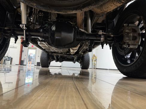 Used 2017 Ford F250 Lariat w/ Lariat Ultimate Package image 6