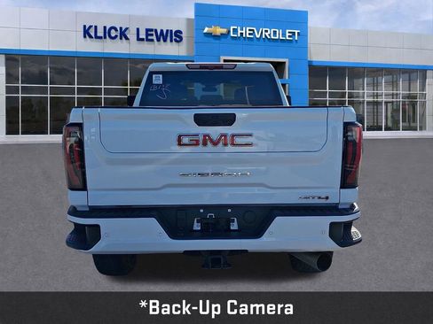 Used 2025 GMC Sierra 2500 AT4 AWD/4WD image 7