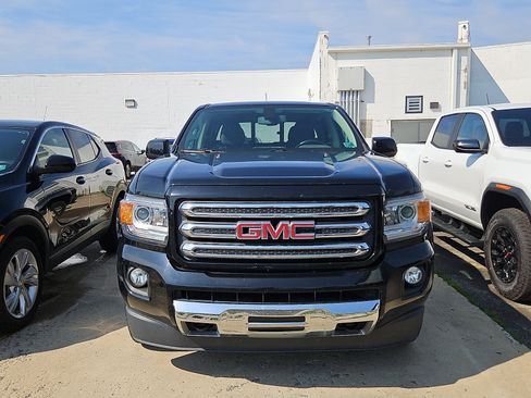 Used 2016 GMC Canyon SLE w/ All Terrain Adventure Package AWD/4WD image 3