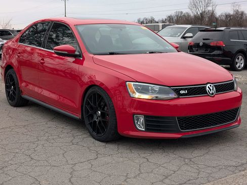 Used 2013 Volkswagen Jetta GLI Autobahn FWD image 11