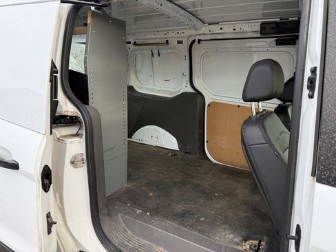 Used 2019 Ford Transit Connect XL image 15