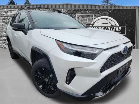 Used 2023 Toyota RAV4 XSE AWD/4WD image 1