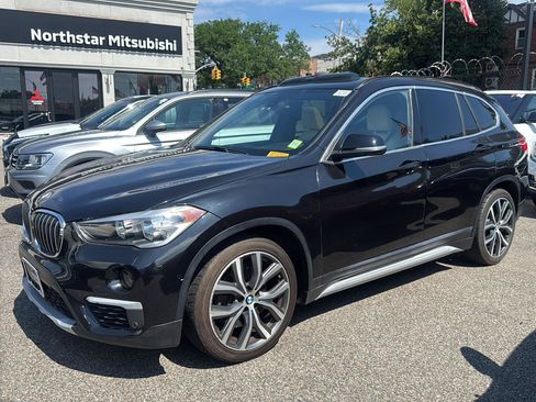Used 2017 BMW X1 sDrive28i FWD image 2