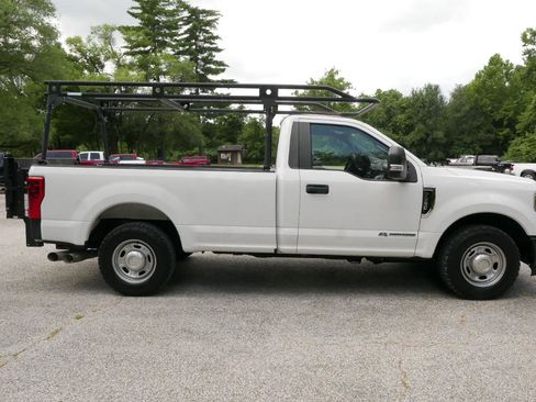 Used 2019 Ford F250 XL w/ Power Equipment Group RWD image 4