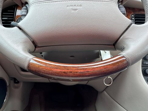 Used 2001 Jaguar XJ Supercharged RWD image 96