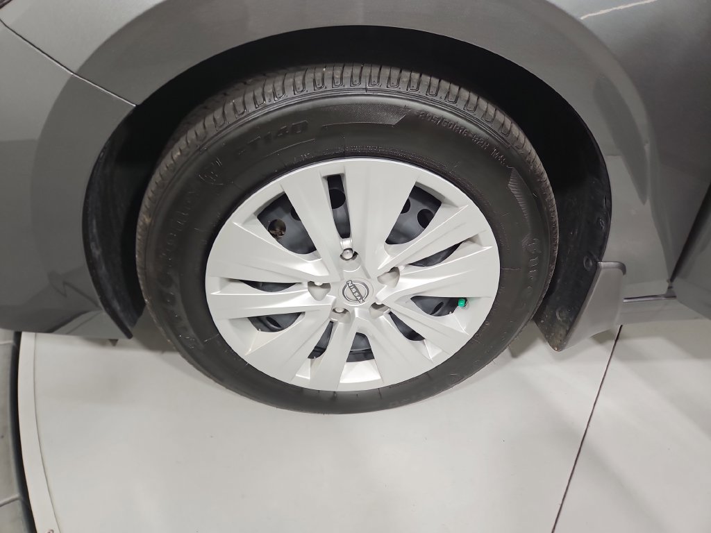 Certified 2025 Nissan Sentra S FWD image 27