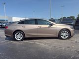 Used 2018 Chevrolet Malibu LT image 4