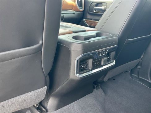 Used 2022 Chevrolet Silverado 3500 High Country w/ Technology Package AWD/4WD image 25