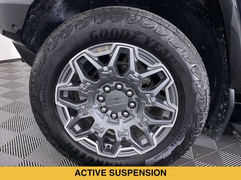 Used 2025 GMC Hummer EV 3X AWD/4WD image 15