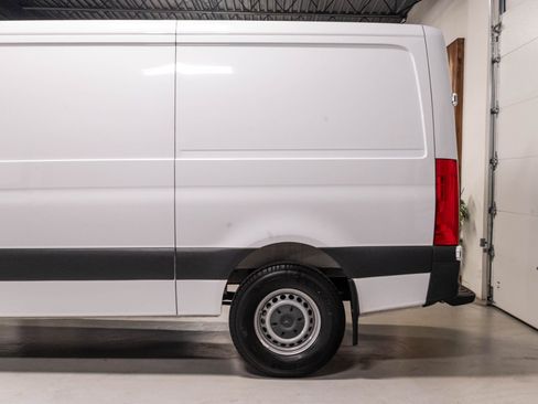 Used 2021 Mercedes-Benz Sprinter 2500 w/ Driver Convenience Package image 47