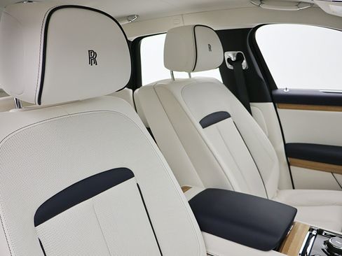 Used 2025 Rolls-Royce Ghost AWD/4WD image 33