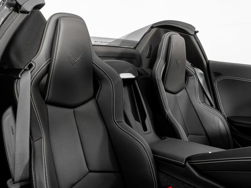 Used 2025 Chevrolet Corvette Z06 image 28